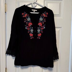 The Pioneer Woman Black Top with Vibrant Embroidered Floral Design
